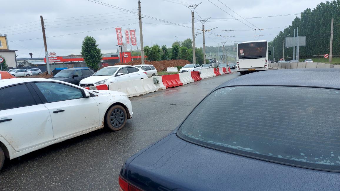Денис Спирин и Всеволод Рощин взяли себе отпуск на улице Гражданской