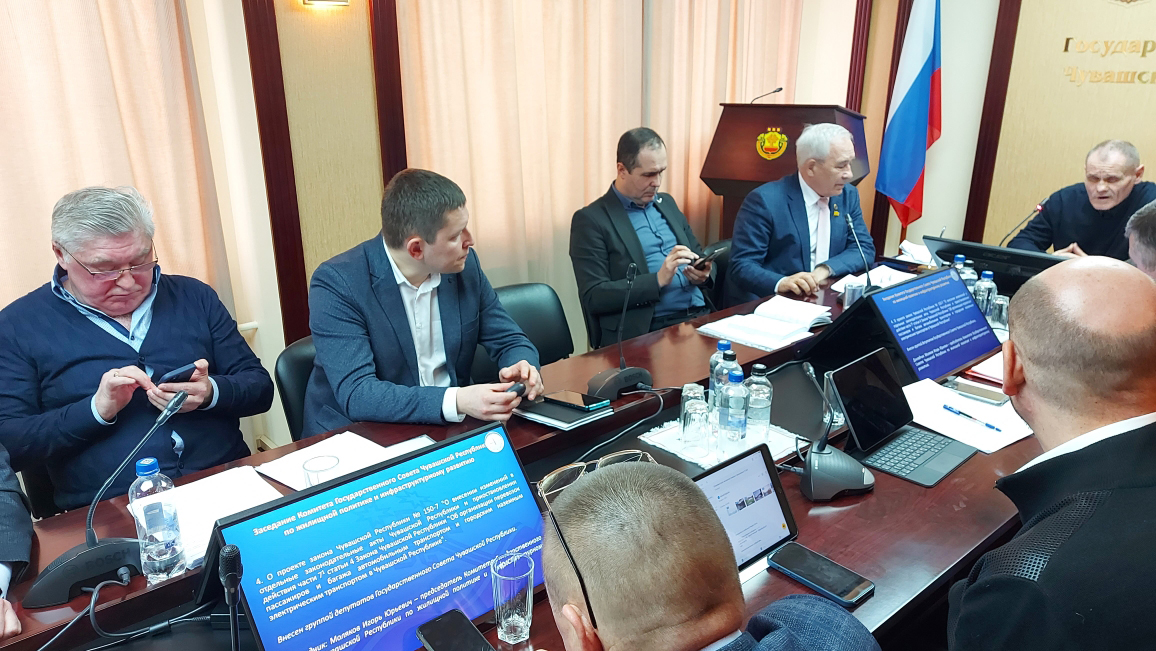Правительство Чувашии возвращает муниципалитетам право повышать тарифы на проезд