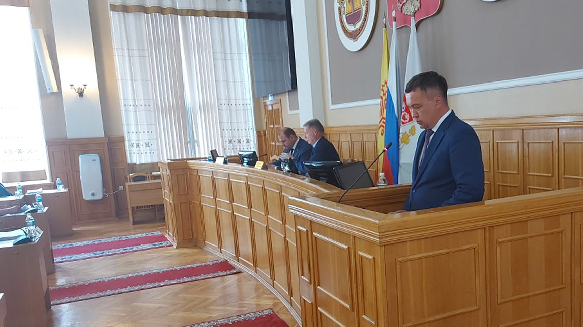 Депутаты упразднили райадминистрации в столице Чувашии и потребовали сохранить аппарат ЧГСД