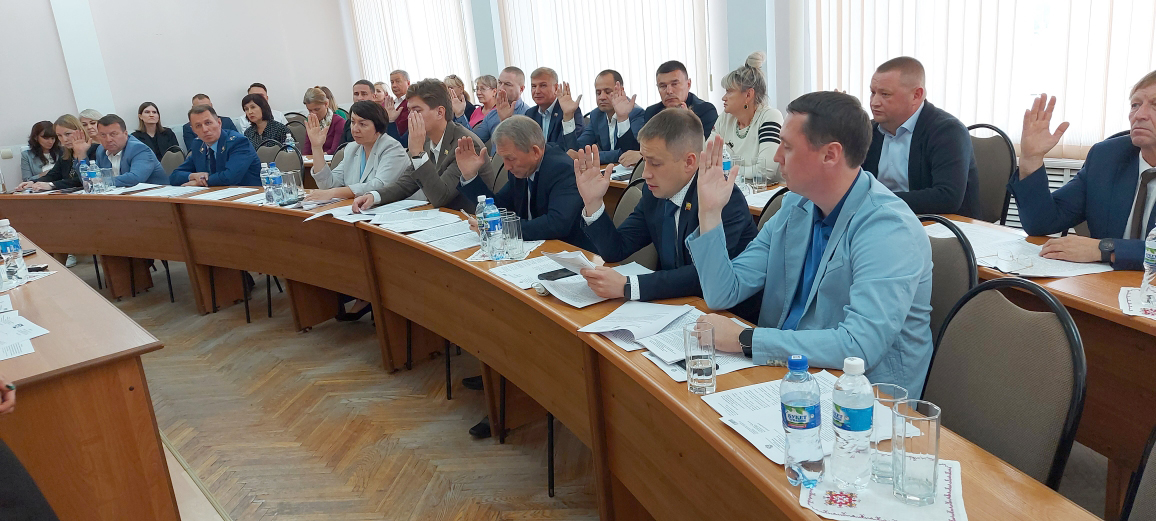 Депутат Новочебоксарска вместе с доверием утратил мандат и партбилет