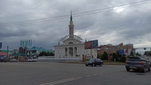 Мэрия Уфы отдала Арсланову территорию вокруг «Ихласа» и получила от него удар в спину по «Молодежному»