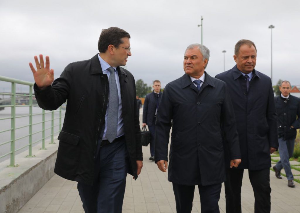 Никитин показал «Валдаи» Володину и посулил предпринимателям «Квантовую долину»