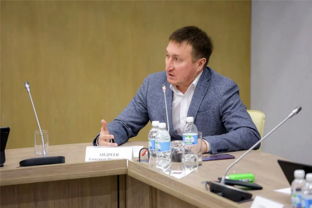 «Единая Россия» в Чувашии волком выгрызает оппортунизм и охотится на перебежчиков
