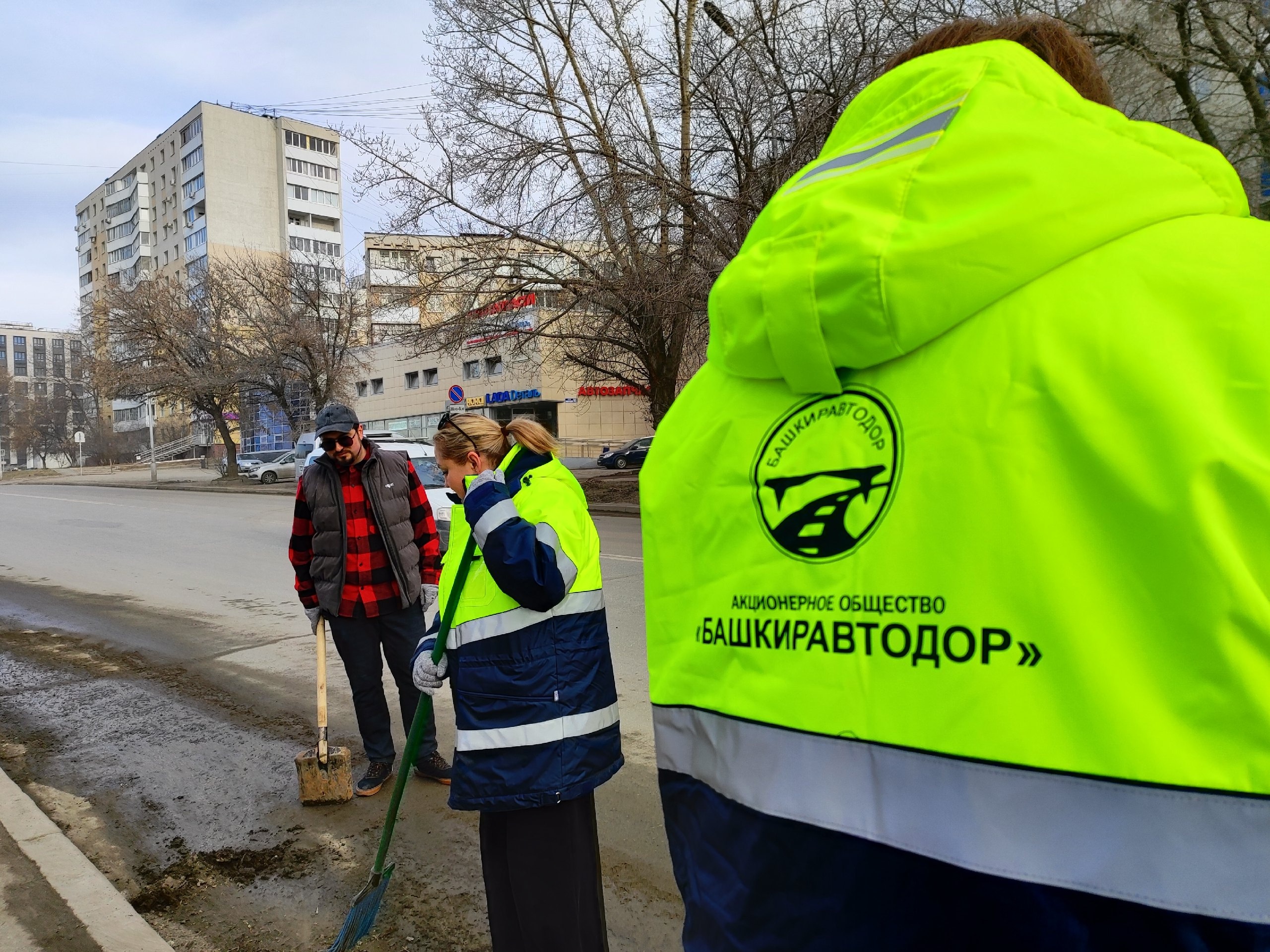 «Башкиравтодор» и «Сколхимпром» идут к банкротству наперегонки