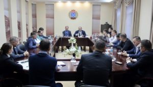 Спирин подбирает кадры в Москве и не хочет переплачивать за кофе