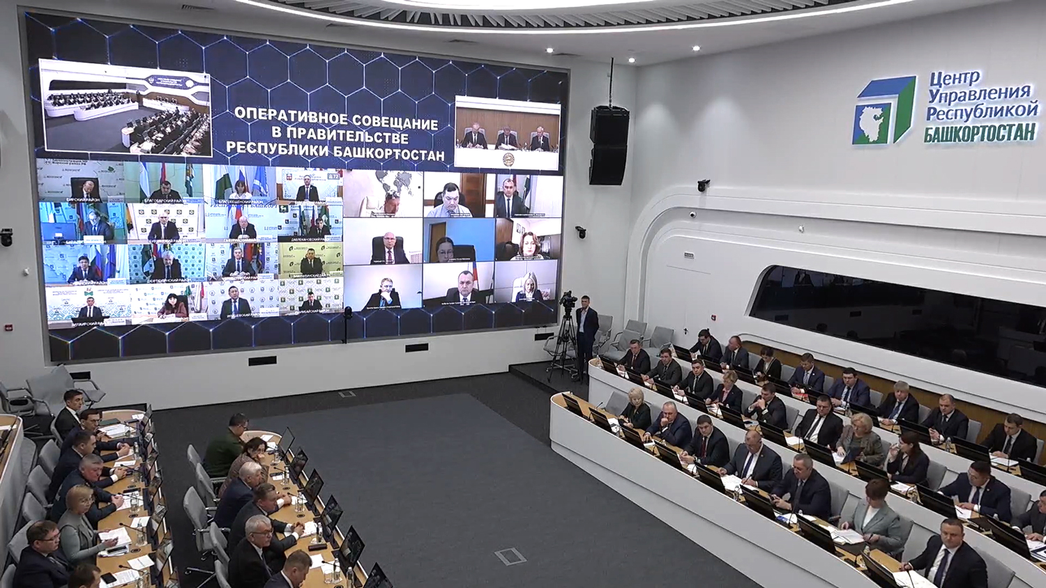 Промышленность Башкортостана развивается успешно и просит денег