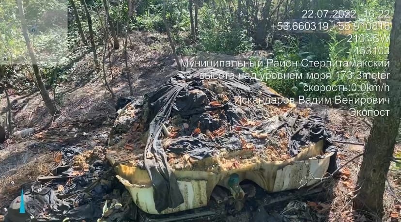 В Башкирии уже почти год не ликвидируют нелегальную свалку химических отходов
