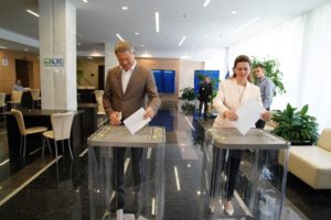 Хабиров недобрал голосов в Зауралье и вырос в глазах уфимцев