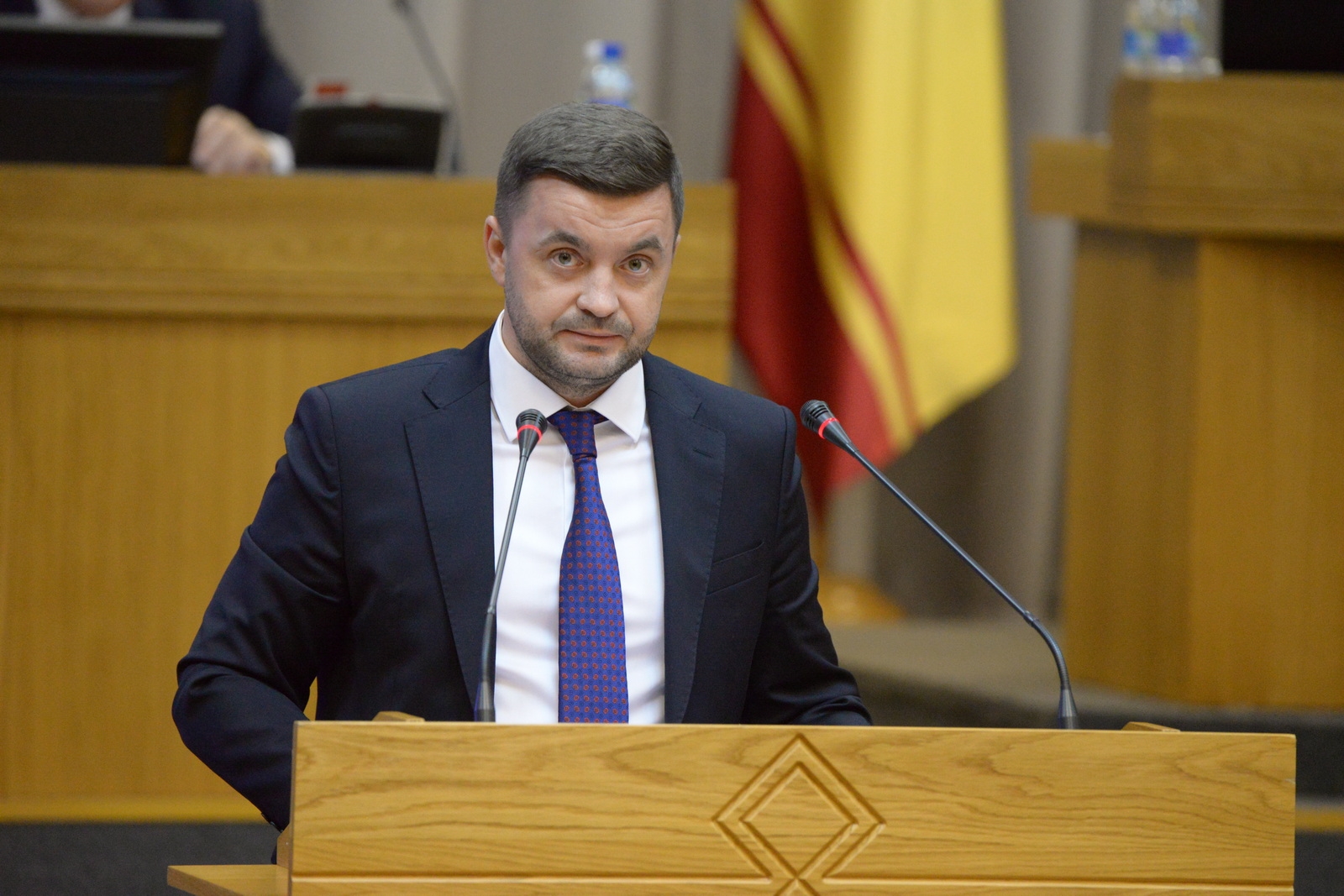 председатель парламентского комитета Андрей Марушина