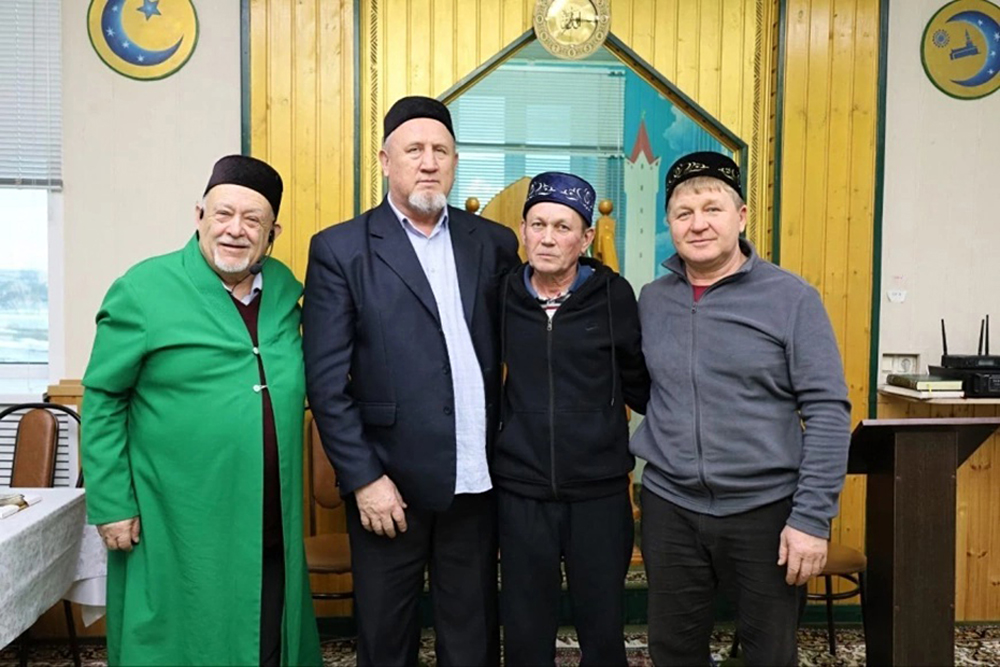 Жители Чувашии шлют в зону СВО тюбетейки и плащи-невидимки