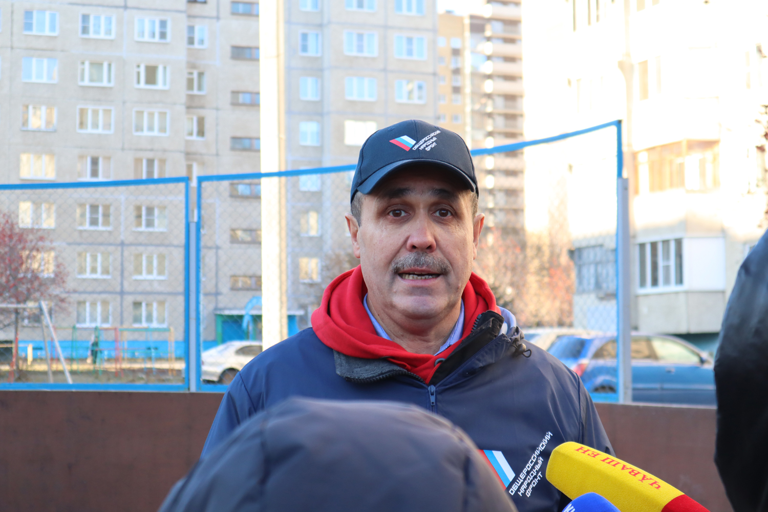 Спирин решил поиграть с ОНФ в хоккей и оказался в офсайде