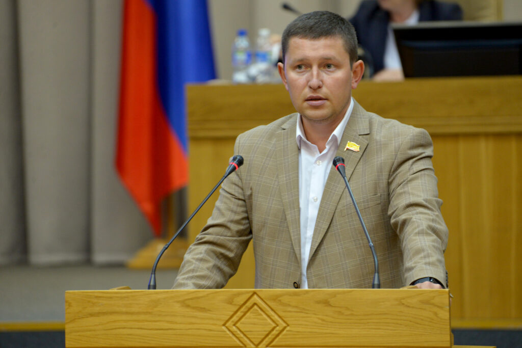 Константин Степанов не играет в поддавки и носит с собой видеокамеру