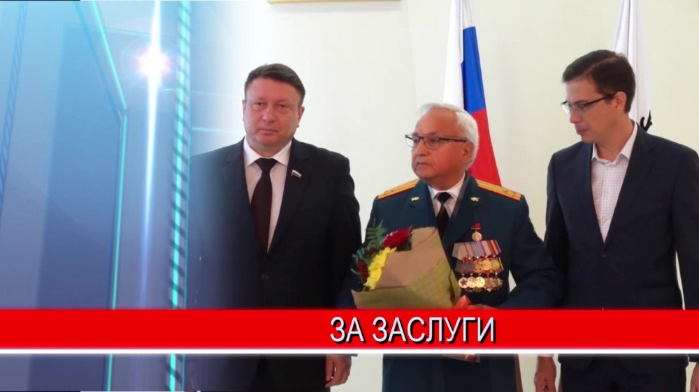 2021 год для Олега Лавричева прошел под знаком награждений. Источник: volga-tv.ru