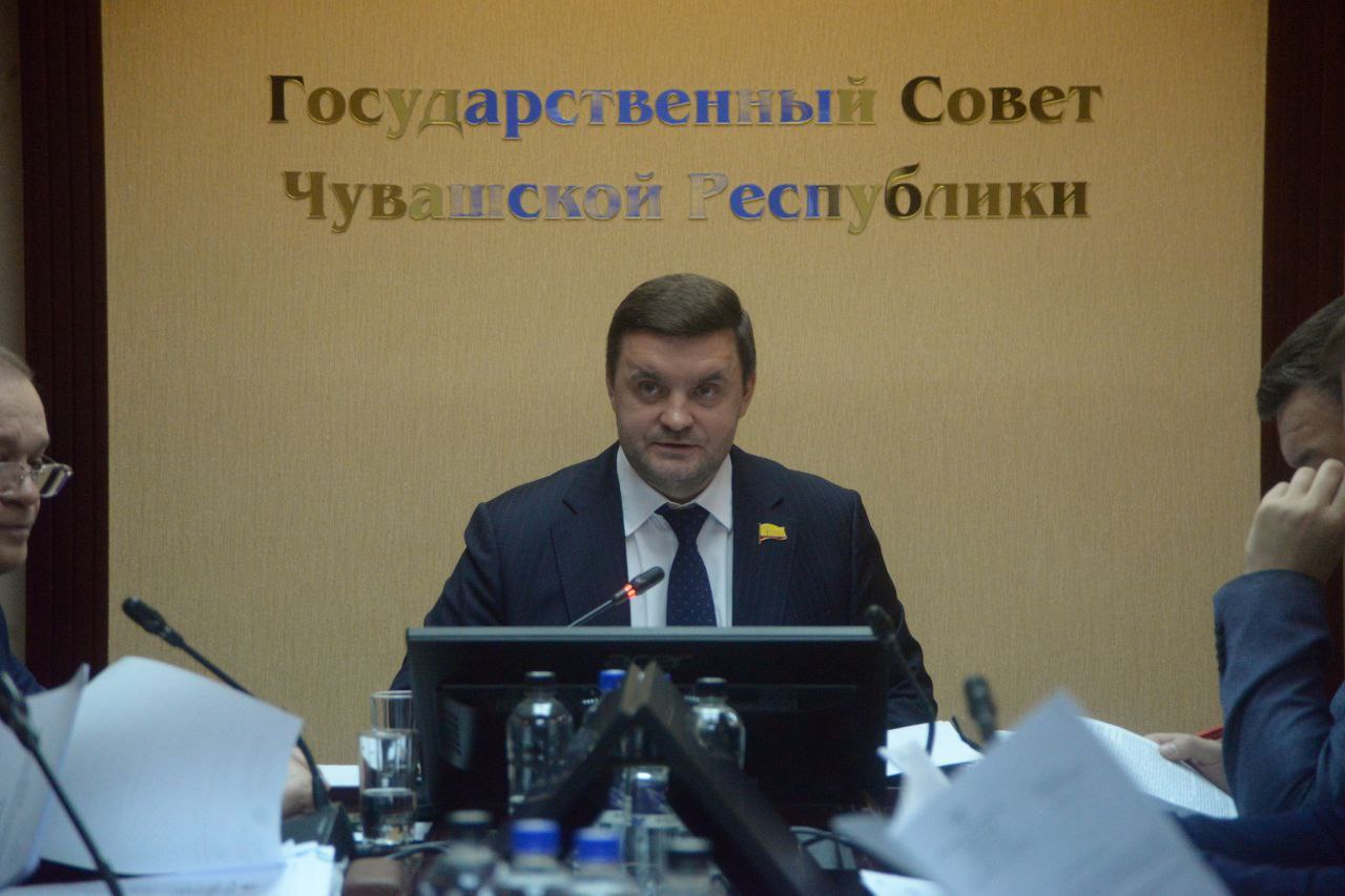 Комитет по этике Госсовета Чувашии Молякова не читал, но осудил