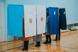 Устойчивости Николаева вредят уголовные дела и членство в «СР»