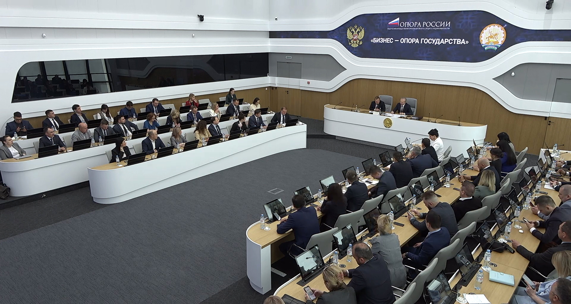 Назаров предложил бизнесу Башкортостана «Опору» в лице президента Калинина