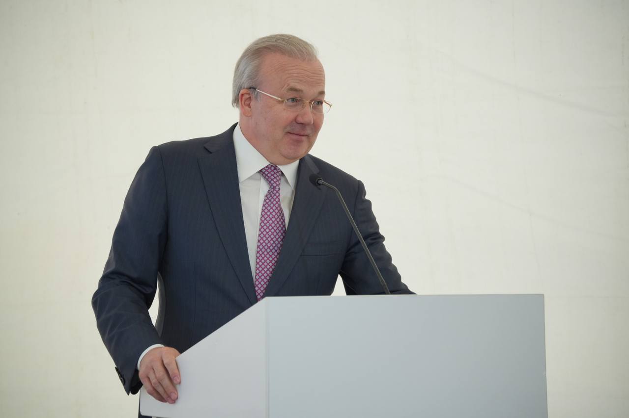 Назаров напомнил застройщикам Башкортостана о выгоде возведения соцобъектов и посоветовал давить на газ