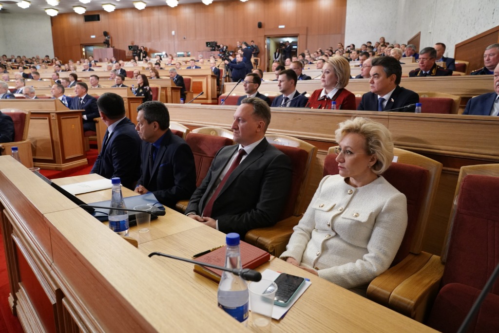 Хабиров в Послании призвал к переделу в промышленности и переработкам в сельском хозяйстве