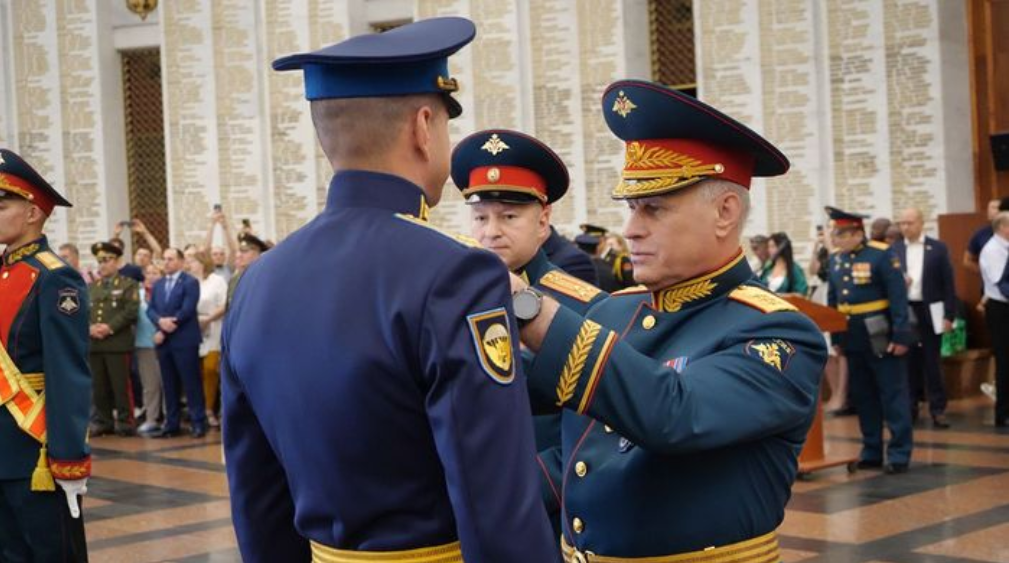Генерал Буйлов получил звезду Героя и станет почетным гражданином Чувашии