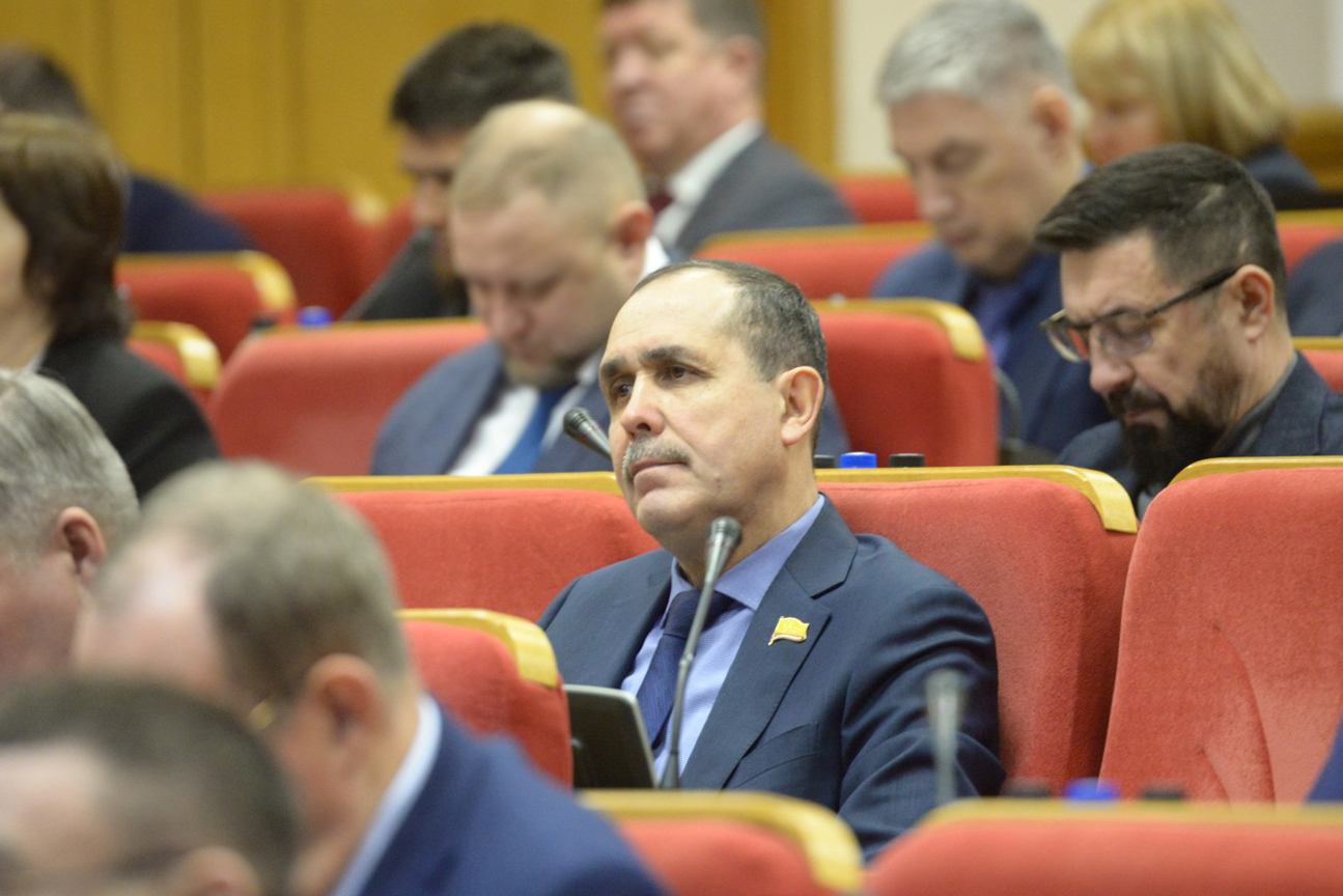 Артамонов ждет утверждения в должности премьер-министра и встречается с фракциями Госсовета Чувашии