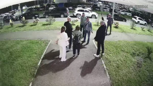 Судья Верховного суда Башкортостана увенчал стрельбой конфликт из-за цветов на День знаний