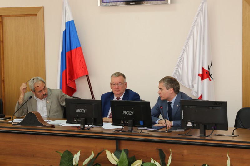 Владимир Панов разъяснил Николаю Сатаеву автобусную статегию мэрии