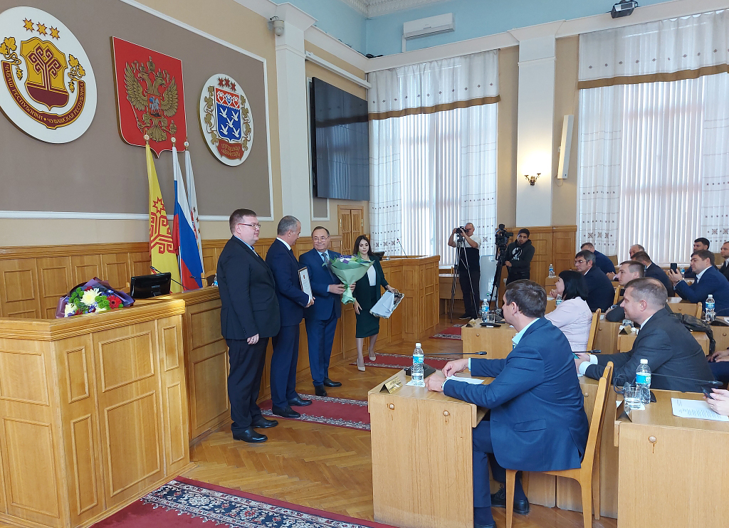 Депутаты ЧГСД приняли отставку сити-менеджера Алексея Ладыкова