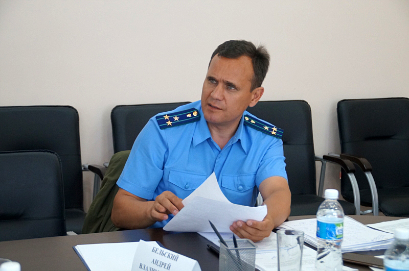 Бельский дорожные полосы досчитал только до трех