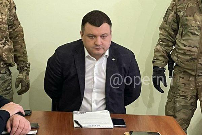 Алексей Ежков перешел от инженерной защиты города к собственной защите в СИЗО. Фото ТК «Опер пишет»