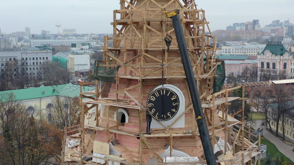 Колокольня в Нижегородском кремле уже почти готова. Фото Ирины Зайцевой