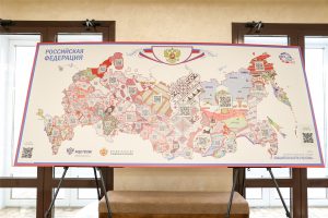 Вышитая карта России